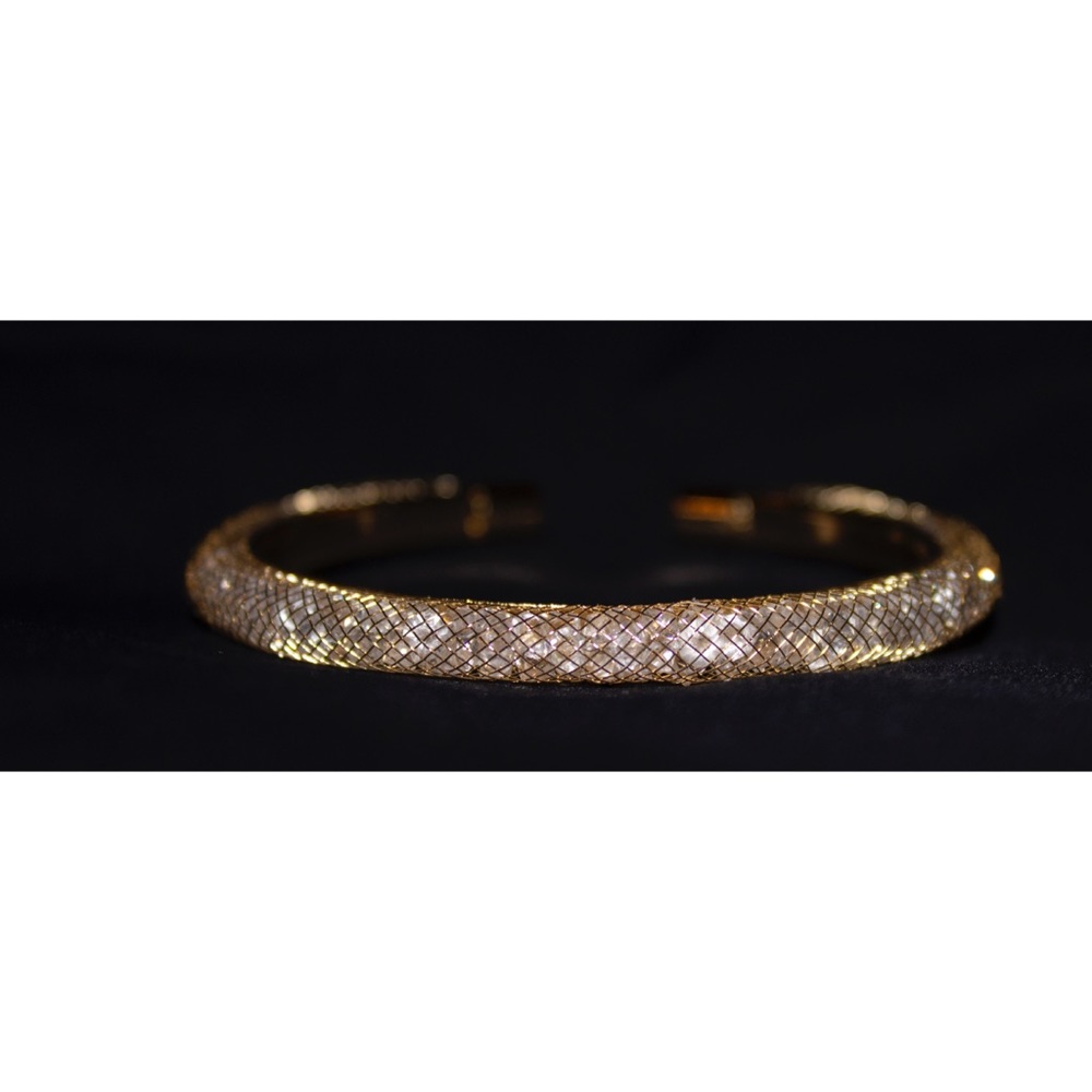 Adjustable bracelet